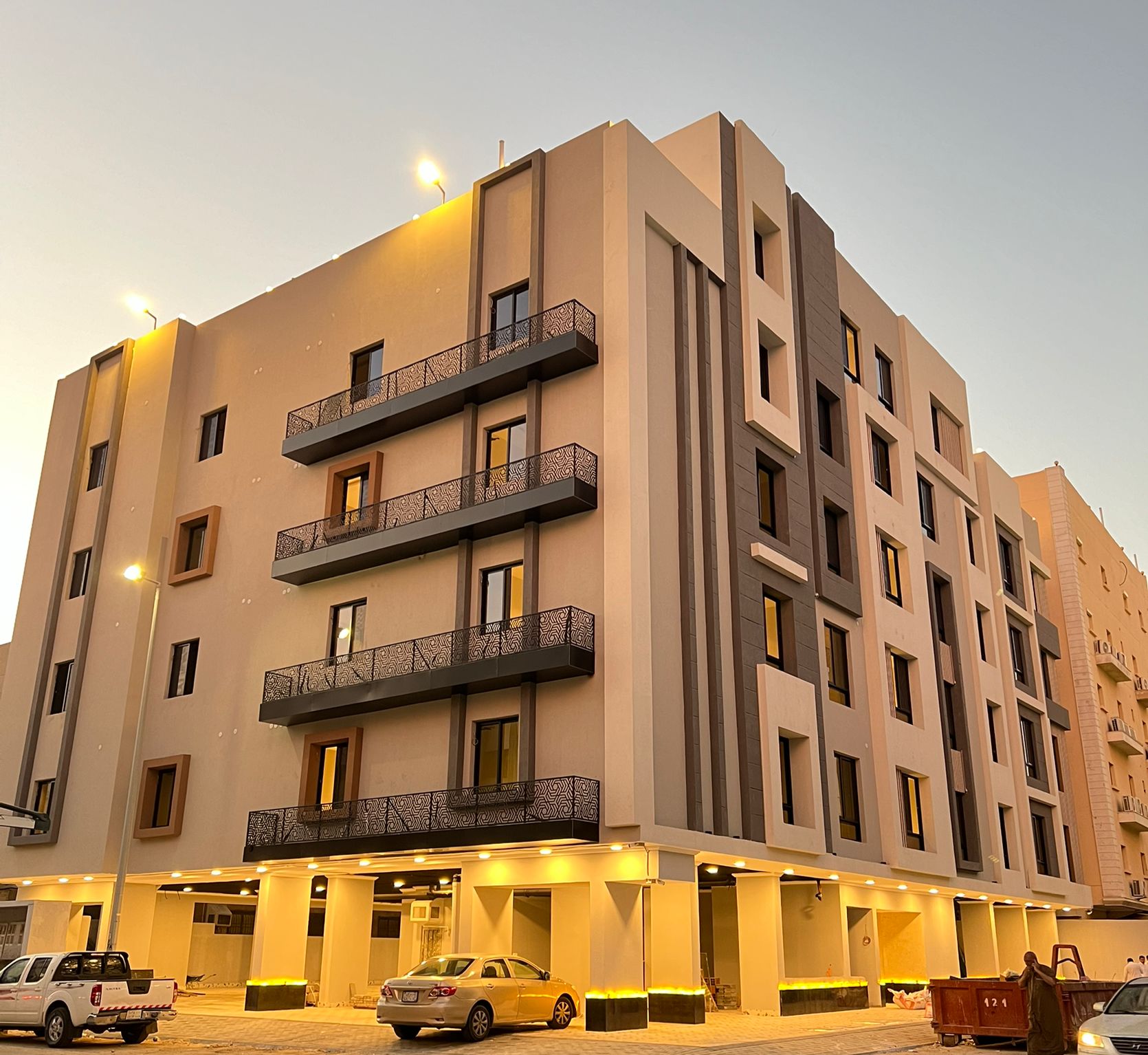 apartment  5 غرف بمشروع السراياللبيع